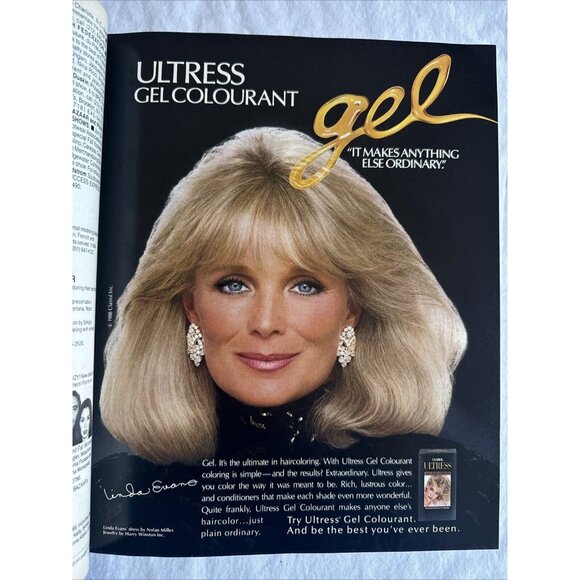 Harper's Bazaar October 1988 -Vanna White, Christie Brinkley, Naomi Campbell - Picture 3 of 7